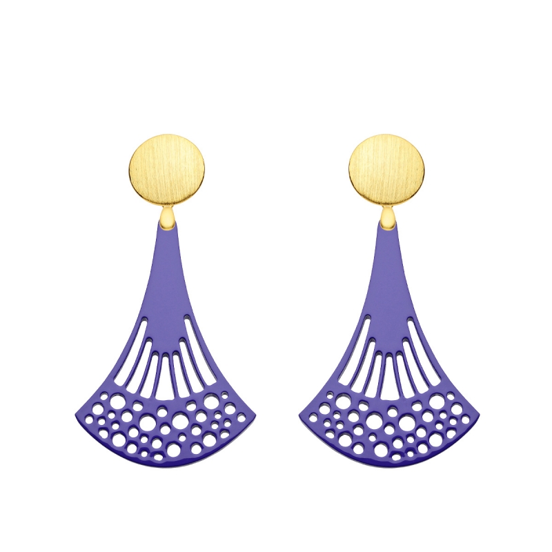 Ohrringe Stecker in Gold mit Hornanhänger in Violett aus der Ponza Kollektion von Romy North