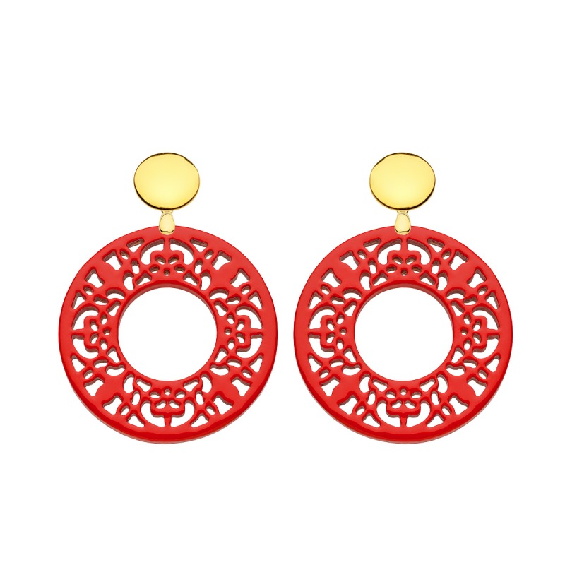 Ohrringe rot in runder Form aus Horn mit Ornamenten und Goldstecker von Romy North