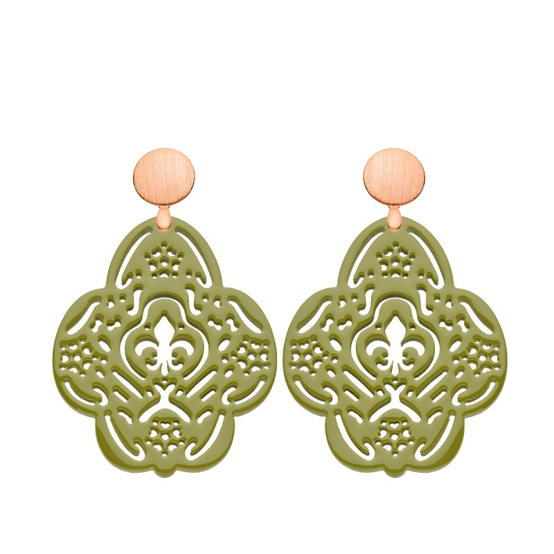 Große Ohrringe Olivgrün aus Horn mit Rosestecker von Romy North