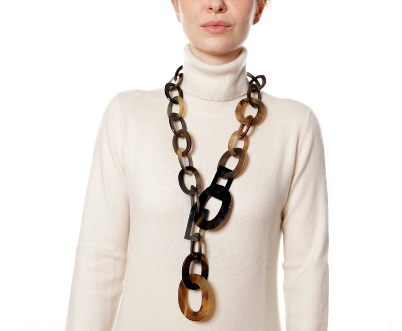 Trend Halskette aus Horn mit ovalen und eckigen Gliedern von Romy North