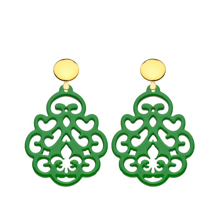 Ohrringe Grün mit geschnitzter Fleur de Lis aus Horn mit Ohrstecker Gold von Romy North