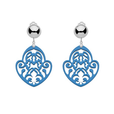 Ornament Clip Ohrringe blau mit geschnitzter Fleur de Lis mit Ohrclips aus Silber von Romy North