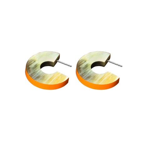 Ohrringe orange in runder Form aus Horn von Romy North