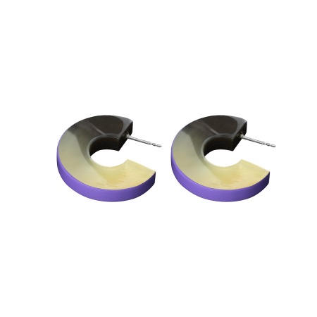 Hornohrringe in runder Form mit violettem Streifen von Romy North